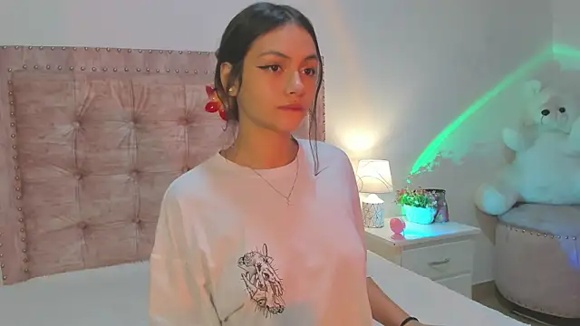 Jennifer Lee  online show from 02.20.26