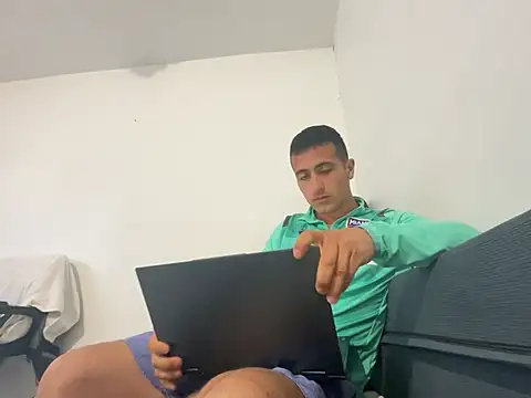 Snapshot of SPGM31 chatting on 02.01.26 SPGM31 online show from 02.01.26