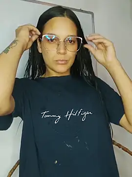 Snapshot of Perla_and_Maikol chatting on 02.02.26 Perla and Maikol online show from 02.02.26