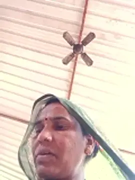 Snapshot of Muskan44s chatting on 05.16.26 Muskan44s online show from 05.16.26