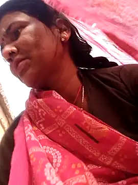 Snapshot of Muskan44s chatting on 05.25.26 Muskan44s online show from 05.25.26