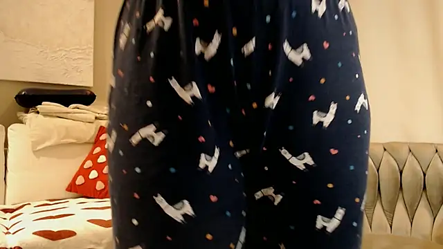 BluueSilk online show from 03.15.25