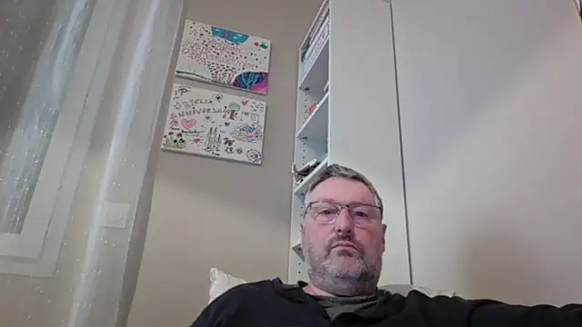 doudou310 online show from 02.22.26