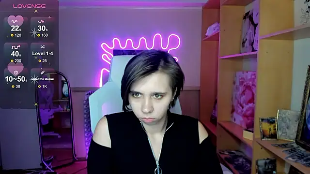 Scarlet Sirenn online show from 02.05.26