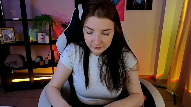 Snapshot of AliceChanel chatting on 05.17.26 AliceChanel online show from 05.17.26
