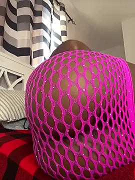 Snapshot of SluttyEll chatting on 02.27.26 SluttyEll online show from 02.27.26