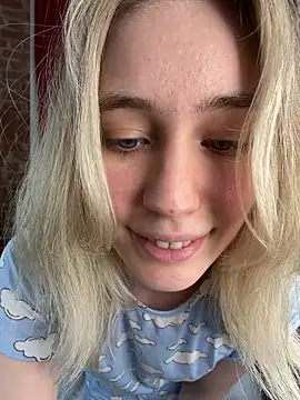 LovelyMiu online show from 02.12.26