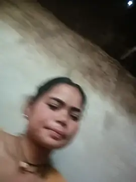Snapshot of Sunali_Bendre chatting on 05.15.26 Sunali Bendre online show from 05.15.26