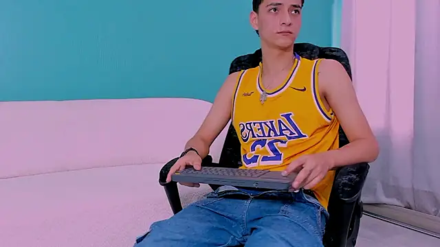 tiian  online show from 02.10.26