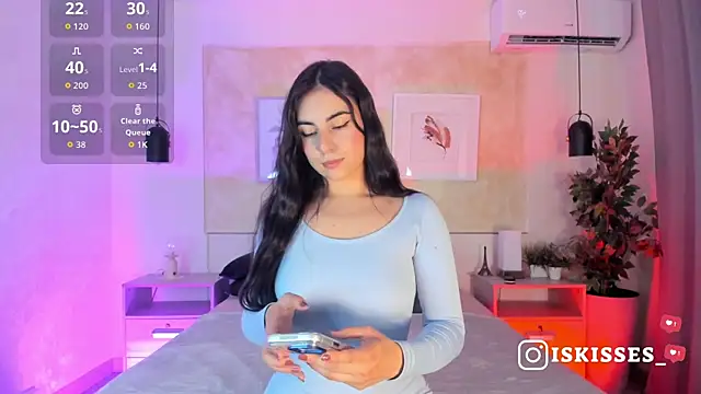 Snapshot of IsabellaSweet__ chatting on 06.15.26 IsabellaSweet online show from 06.15.26