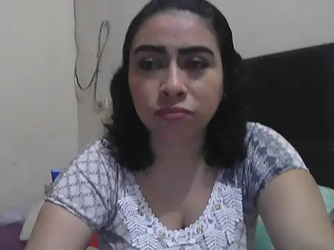 Snapshot of DalilahMx chatting on 02.05.26 DalilahMx online show from 02.05.26