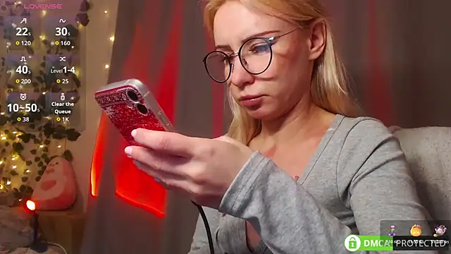 Mia  Jensen online show from 03.05.26