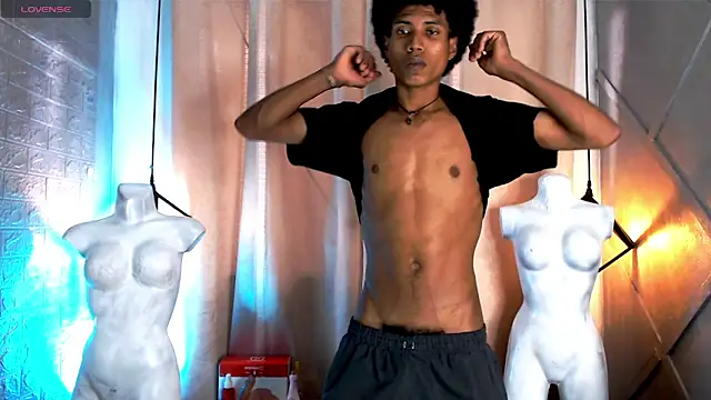 Snapshot of Walkers05 chatting on 03.28.26 Walkers05 online show from 03.28.26