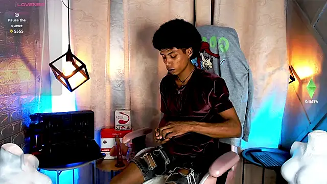 Snapshot of Walkers05 chatting on 03.31.26 Walkers05 online show from 03.31.26