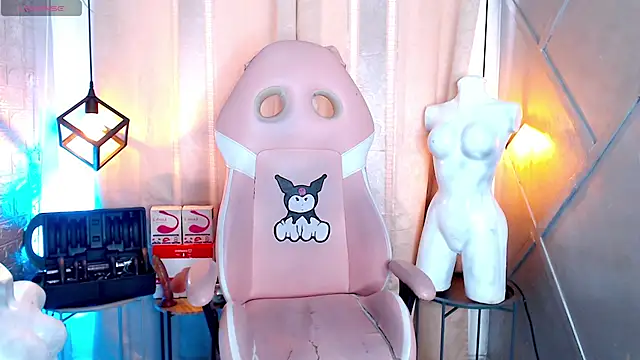 Snapshot of Walkers05 chatting on 04.02.26 Walkers05 online show from 04.02.26