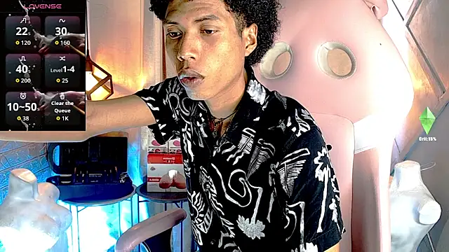 Snapshot of Walkers05 chatting on 04.03.26 Walkers05 online show from 04.03.26