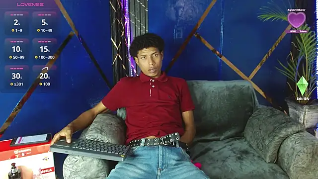 Snapshot of Walkers05 chatting on 04.15.26 Walkers05 online show from 04.15.26