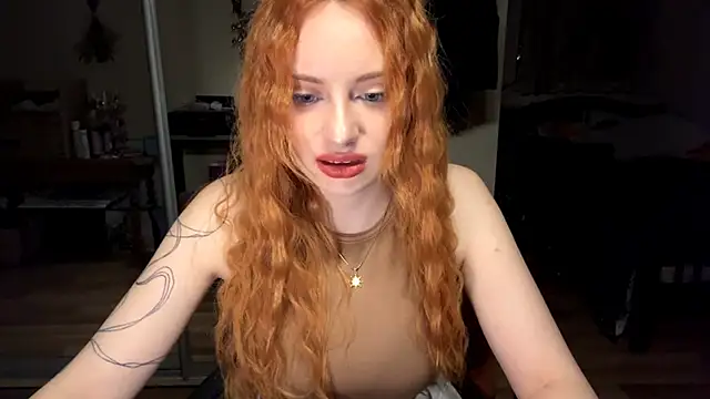 Snapshot of HeilyJeily chatting on 02.24.26 HeilyJeily online show from 02.24.26