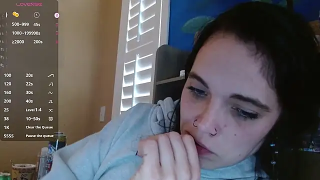 Snapshot of ahungkittykat chatting on 04.19.26 ahungkittykat online show from 04.19.26