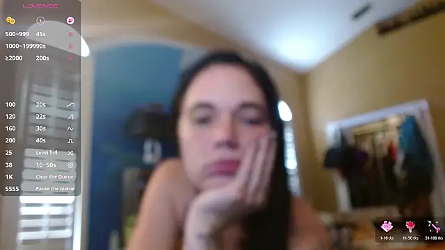 Snapshot of ahungkittykat chatting on 05.06.26 ahungkittykat online show from 05.06.26
