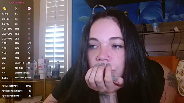 Snapshot of ahungkittykat chatting on 05.08.26 ahungkittykat online show from 05.08.26