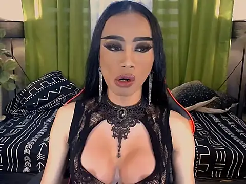 Snapshot of VeshtidaTS chatting on 02.10.26 VeshtidaTS online show from 02.10.26