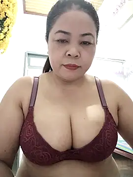 Snapshot of Baby-bigtits2026 chatting on 02.27.26 Baby-bigtits2026 online show from 02.27.26