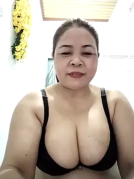 Snapshot of Baby-bigtits2026 chatting on 05.08.26 Baby-bigtits2026 online show from 05.08.26