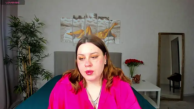 Snapshot of Valery_Grand chatting on 02.02.26 Valery Grand online show from 02.02.26