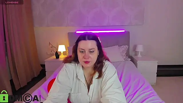 Snapshot of Valery_Grand chatting on 02.15.26 Valery Grand online show from 02.15.26