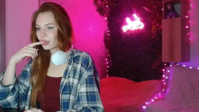 kelly love 222 online show from 04.25.26