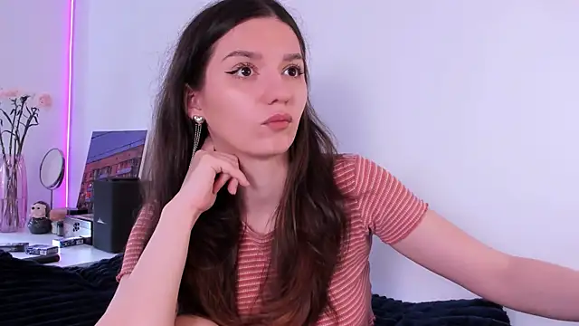 miabellee  online show from 05.18.26