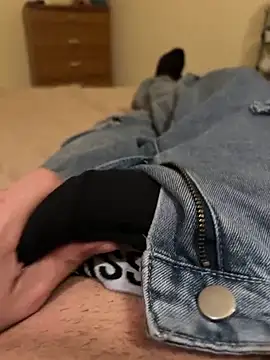 Snapshot of MarkoCum93 chatting on 02.15.26 MarkoCum93 online show from 02.15.26