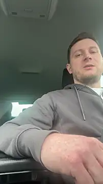 Snapshot of LubasOriginMen chatting on 02.05.26 LubasOriginMen online show from 02.05.26