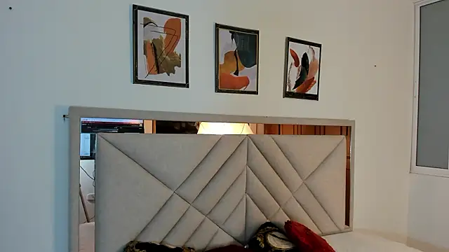 Snapshot of AmberQueen1 chatting on 02.16.26 AmberQueen1 online show from 02.16.26