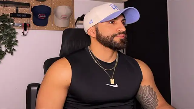 SamDornan51 online show from 02.14.26