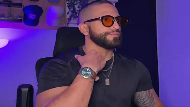 SamDornan51 online show from 04.05.26