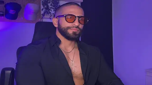 SamDornan51 online show from 04.07.26