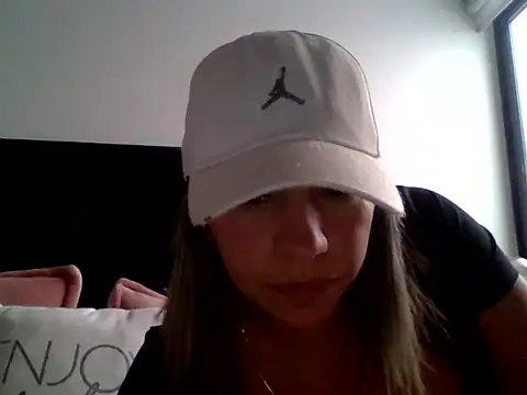 Ambar Cortes online show from 02.05.26