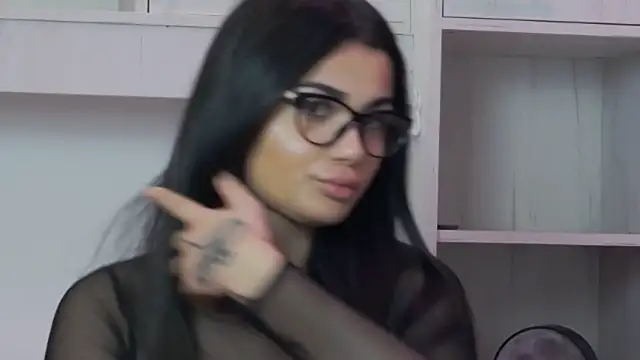 MayaMadison online show from 02.08.26