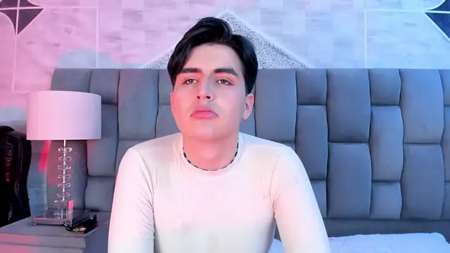 noahWolff  online show from 02.24.26