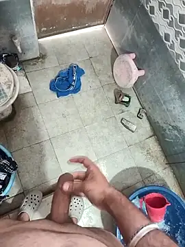 Snapshot of Universal221 chatting on 04.10.26 Universal221 online show from 04.10.26