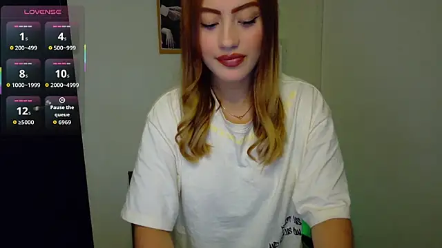 PaulaSantanaOf online show from 04.11.26