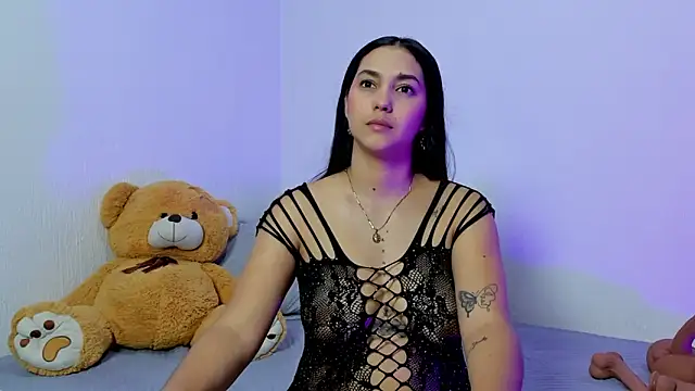 Snapshot of TORIRAVEEN chatting on 02.24.26 TORIRAVEEN online show from 02.24.26