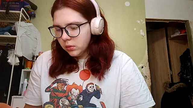 Snapshot of VannessaDillenbeck chatting on 02.11.26 VannessaDillenbeck online show from 02.11.26