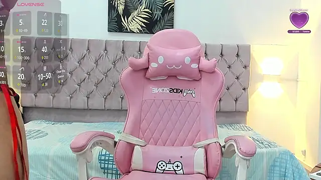 Snapshot of thaliaa_smith1 chatting on 04.07.26 thaliaa smith1 online show from 04.07.26