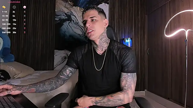 Snapshot of trisstann_ chatting on 03.01.26 trisstann online show from 03.01.26