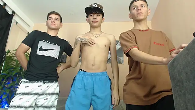 Snapshot of DesiresOfOlympus_ chatting on 02.02.26 DesiresOfOlympus online show from 02.02.26