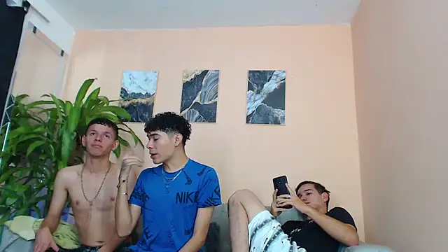 Snapshot of DesiresOfOlympus_ chatting on 02.15.26 DesiresOfOlympus online show from 02.15.26