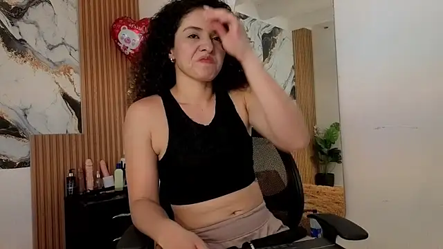 Snapshot of sky_love12 chatting on 02.27.26 sky love12 online show from 02.27.26